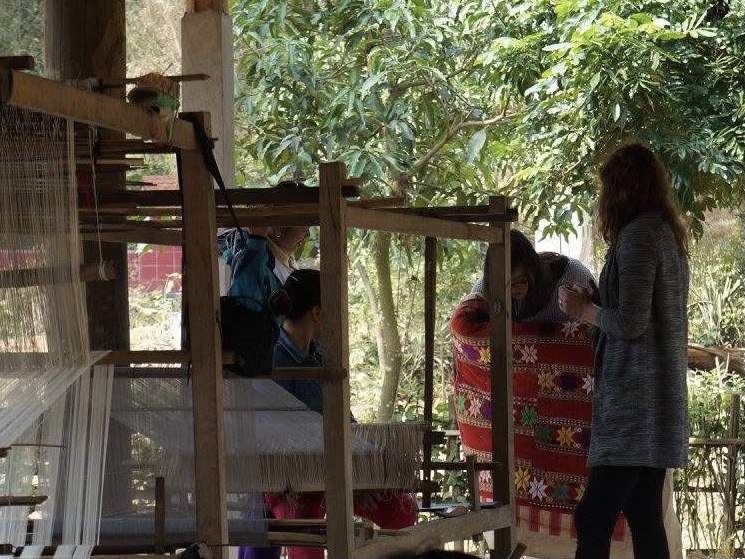 Lác – Nà Phòn Village, Hoa Binh