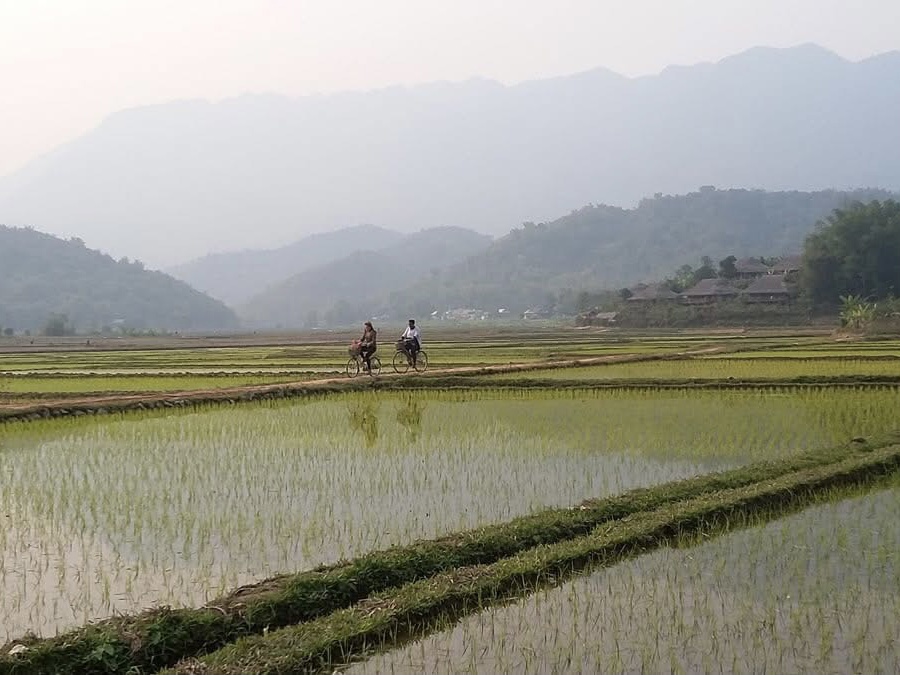Lác – Nà Phòn Village, Hoa Binh